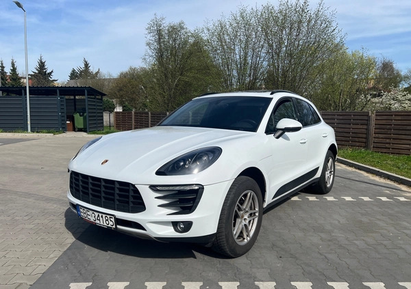 Porsche Macan cena 135000 przebieg: 121000, rok produkcji 2015 z Bełchatów małe 191